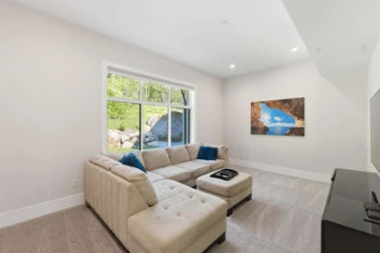 Basement Recreation Room Photo of 27107 River Road, Maple Ridge, BC
