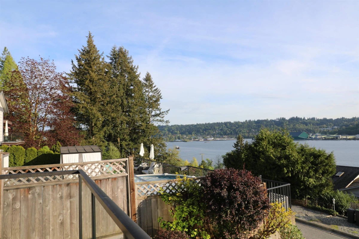 Family Room Photo of 18 Axford Bay, Port Moody, BC