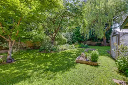 Front Yard Photo of 14434 18 Avenue, Surrey, BC