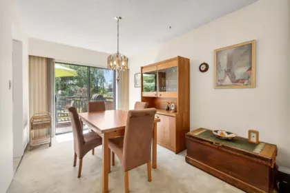 Kitchen Island Photo of 14434 18 Avenue, Surrey, BC