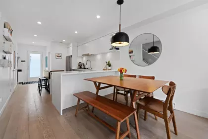 215 311 E 16th Avenue, Vancouver, BC, Vancouver — Townhouse for sale