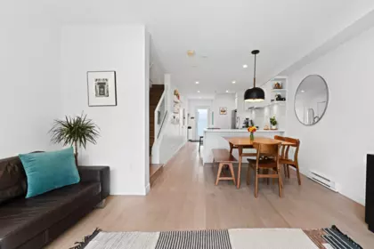 215 311 E 16th Avenue, Vancouver, BC, Vancouver — Townhouse for sale