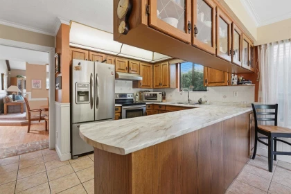 Kitchen Photo of 20519 Telegraph Trail, Langley, BC