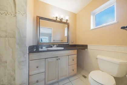 Laundry Room Photo of 870 Greenwood Road, West Vancouver, BC