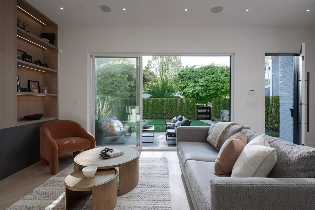 Living Room Photo of 2256 Garden Drive, Vancouver, BC