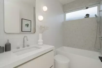 Mudroom Photo of 2256 Garden Drive, Vancouver, BC