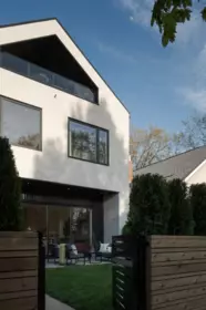 Swimming Pool Photo of 2256 Garden Drive, Vancouver, BC