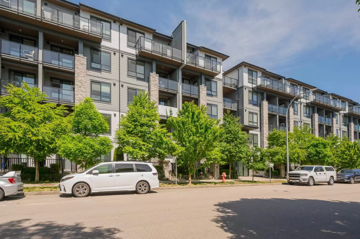 Exterior Rear Photo of 112 15351 101 Avenue, Surrey, BC
