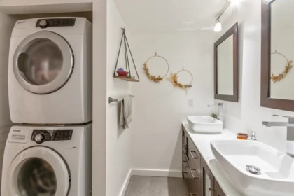 Mudroom Photo of 104 9101 Horne Street, Burnaby, BC