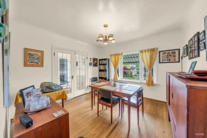 Breakfast Nook Photo of 2245 W 22nd Avenue, Vancouver, BC