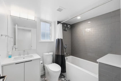 Basement Recreation Room Photo of 13 237 Ridgeway Avenue, North Vancouver, BC