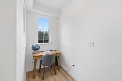 Hallway Photo of 13 237 Ridgeway Avenue, North Vancouver, BC