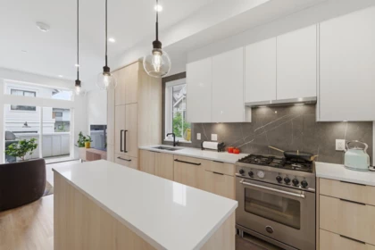 Primary Bedroom Photo of 13 237 Ridgeway Avenue, North Vancouver, BC