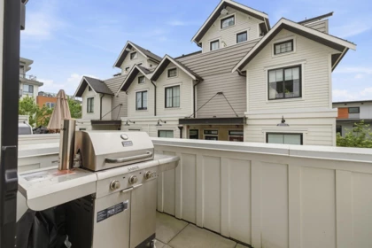 Swimming Pool Photo of 13 237 Ridgeway Avenue, North Vancouver, BC