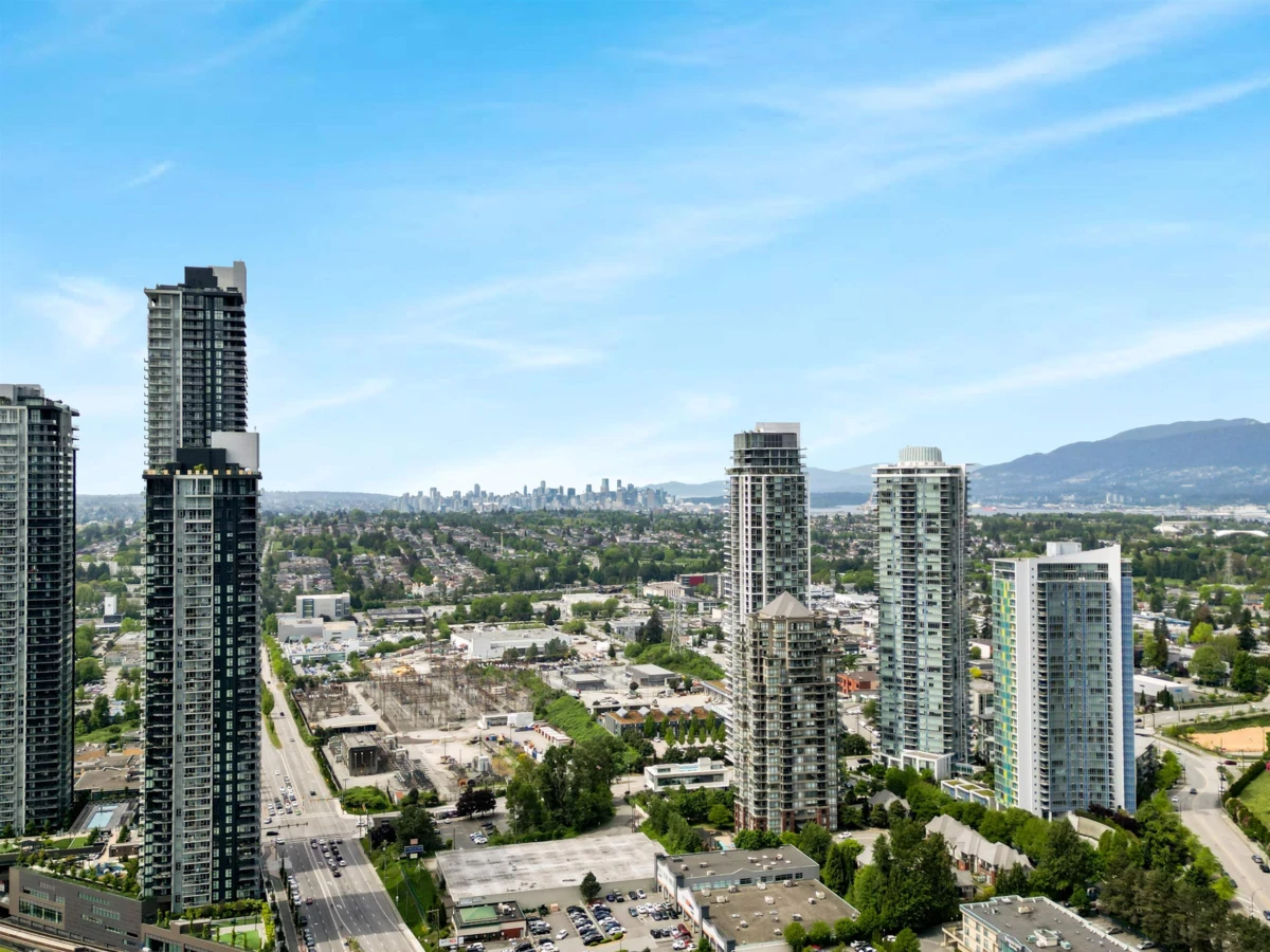 Family Room Photo of 807 2077 Rosser Avenue, Burnaby, BC