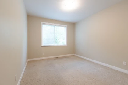 Entry Foyer Photo of 8228 171a Street, Surrey, BC