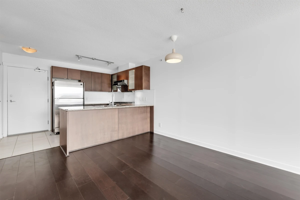 Family Room Photo of 1002 7575 Alderbridge Way, Richmond, BC