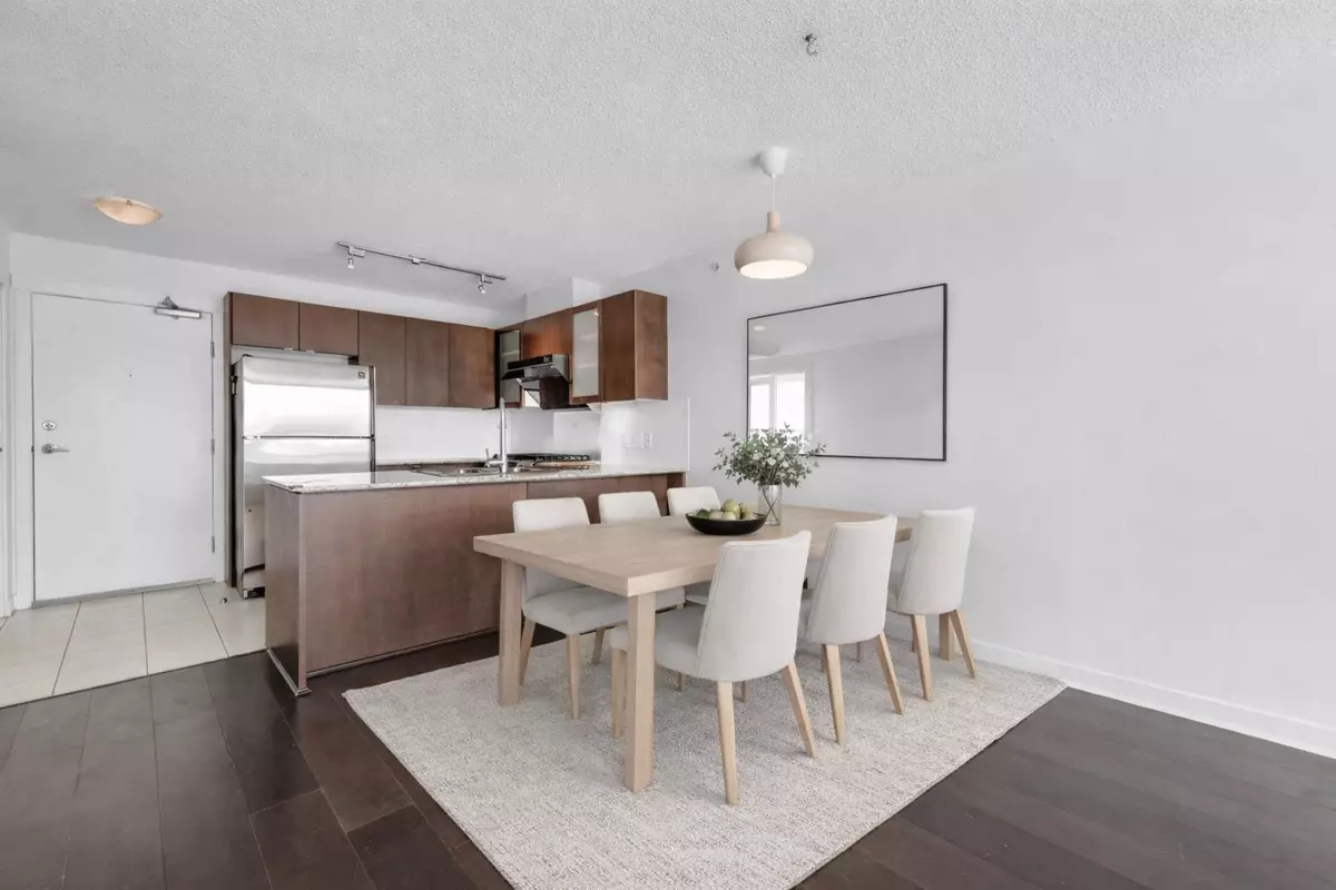 Living Room Photo of 1002 7575 Alderbridge Way, Richmond, BC