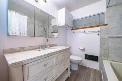 Guest Bathroom Photo of 3335 Dieppe Drive, Vancouver, BC