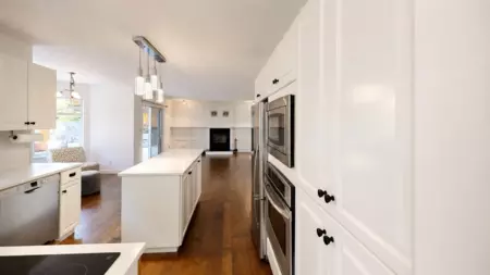 Kitchen Photo of 40735 Thunderbird Ridge, Squamish, BC