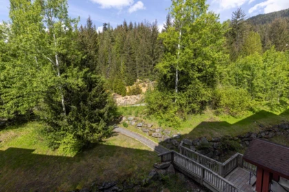 Front Yard Photo of 534C 2036 London Lane, Whistler, BC