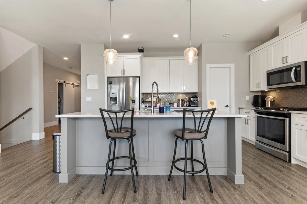 Dining Area Photo of 6567 Fern Street, Chilliwack, BC