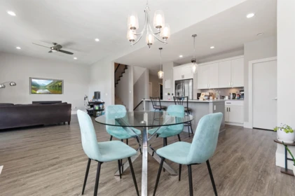 Kitchen Photo of 6567 Fern Street, Chilliwack, BC