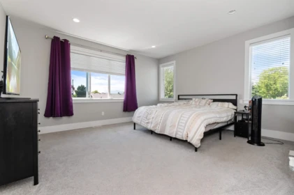 Walk-In Closet Photo of 6567 Fern Street, Chilliwack, BC