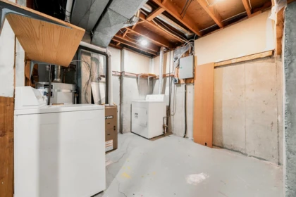 Laundry Room Photo of 62 1930 Cedar Village Crescent, North Vancouver, BC