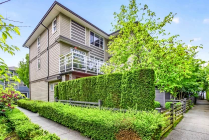 Backyard Photo of 58 15405 31 Avenue, Surrey, BC