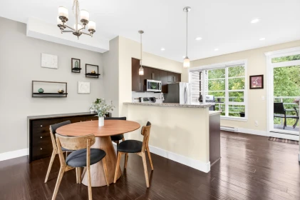 Kitchen Island Photo of 58 15405 31 Avenue, Surrey, BC