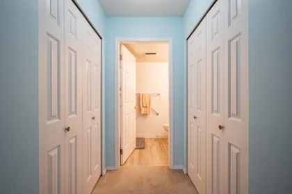 Guest Bathroom Photo of 219 33535 King Road, Abbotsford, BC