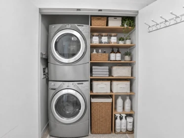 Powder Room Photo of 801 1189 Melville Street, Vancouver, BC