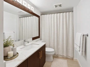 Primary Bathroom Photo of 801 1189 Melville Street, Vancouver, BC