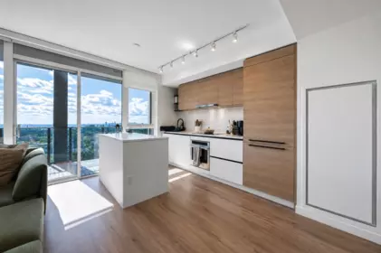 Kitchen Island Photo of 2410 10448 University Drive, Surrey, BC