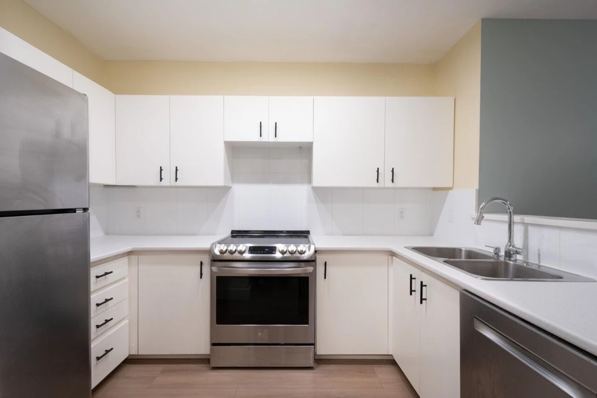 Exterior Rear Photo of 310 1177 Hornby Street, Vancouver, BC