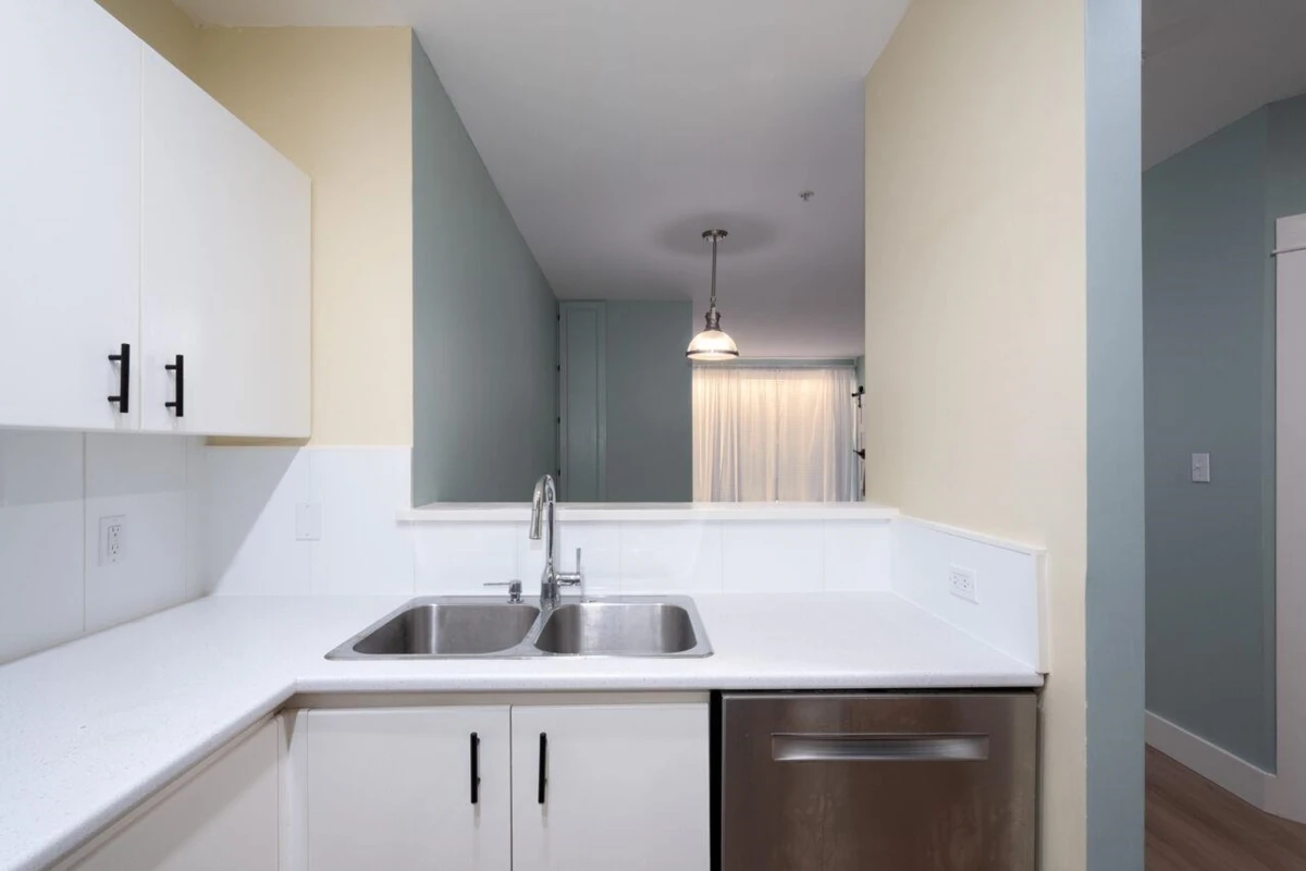 Family Room Photo of 310 1177 Hornby Street, Vancouver, BC
