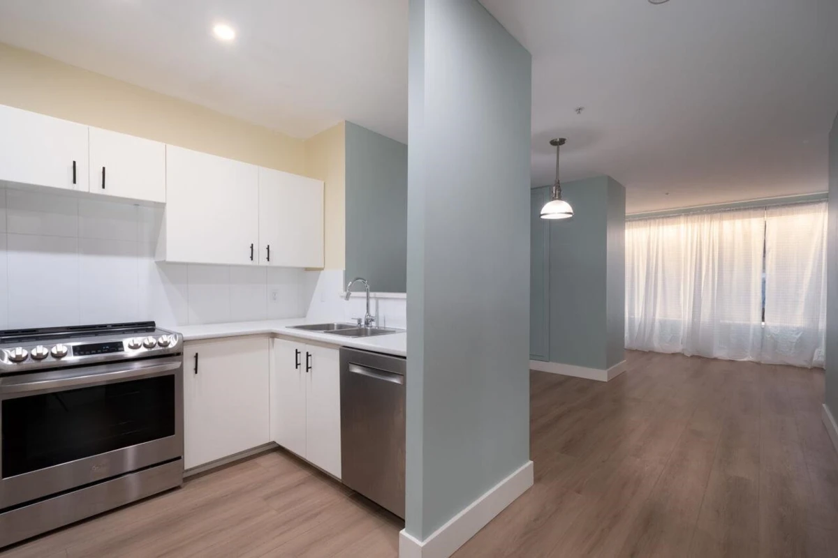Living Room Photo of 310 1177 Hornby Street, Vancouver, BC
