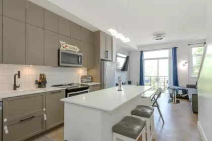 Kitchen Island Photo of 106 17578 57a Avenue, Surrey, BC
