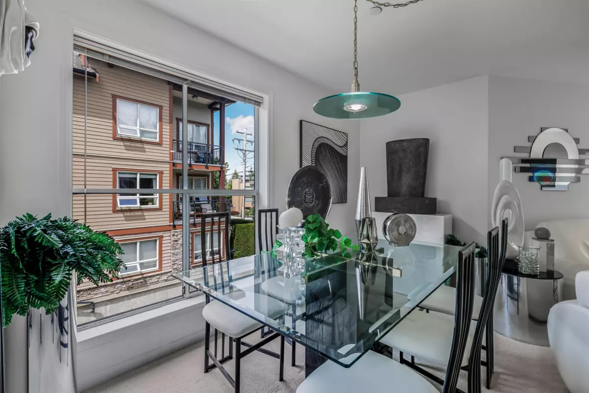 Dining Area Photo of 206 15290 18th Avenue, Surrey, BC