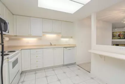 Walk-In Closet Photo of 1003 1185 Quayside Drive, New Westminster, BC