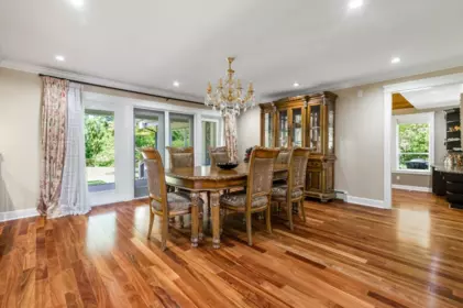 Kitchen Island Photo of 5420 Elwyn Drive, Burnaby, BC