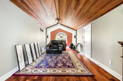 Staircase Photo of 5420 Elwyn Drive, Burnaby, BC