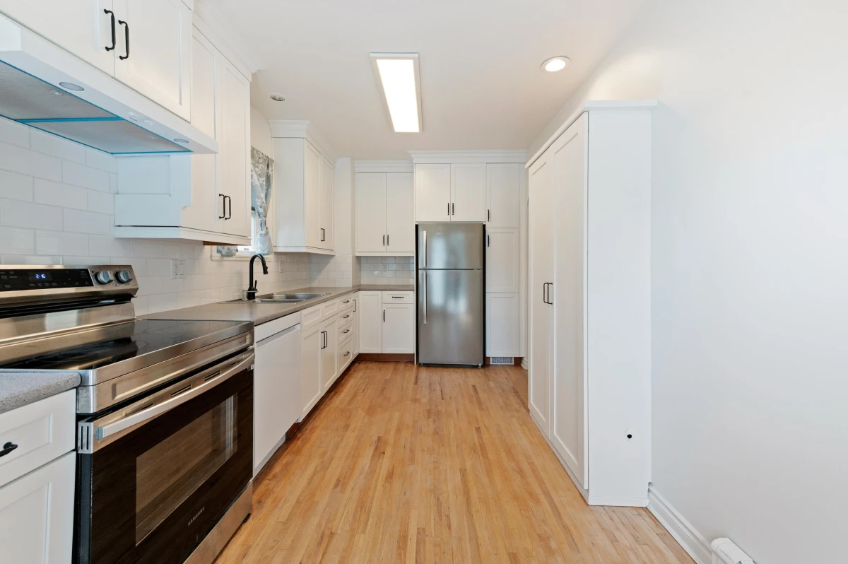 Dining Area Photo of 2744 W 10th Avenue, Vancouver, BC