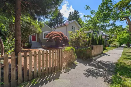 2744 W 10th Avenue, Vancouver, BC, Vancouver — Single Family Residence for sale