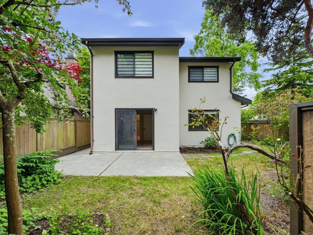 Family Room Photo of 34 11291 7th Avenue, Richmond, BC