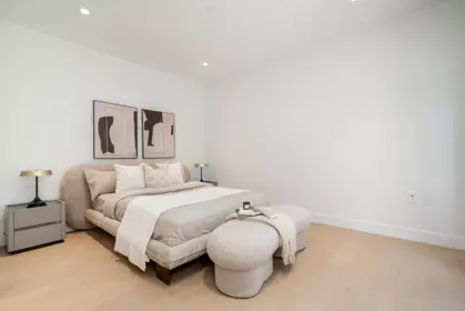 Entry Foyer Photo of 2877 Cambridge Street, Vancouver, BC