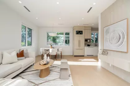 Kitchen Photo of 2877 Cambridge Street, Vancouver, BC
