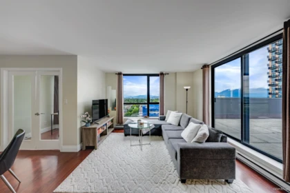 1702 3438 Vanness Avenue, Vancouver, BC, Vancouver — Apartment/Condo for sale