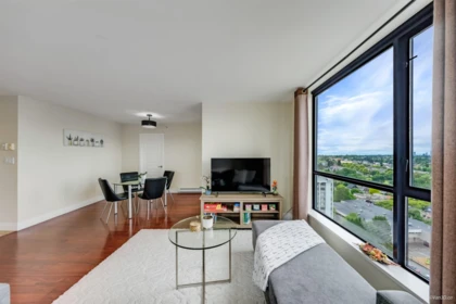 1702 3438 Vanness Avenue, Vancouver, BC, Vancouver — Apartment/Condo for sale